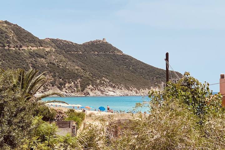 Villa für 4 Personen, mit Balkon und Garten in Solanas