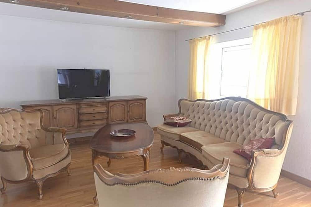 Ganze Wohnung, Großzügige 3-Zimmer-Wohnung mit Garten – Perfekt für die ganze Familie! in Nußdorf, Chiemsee