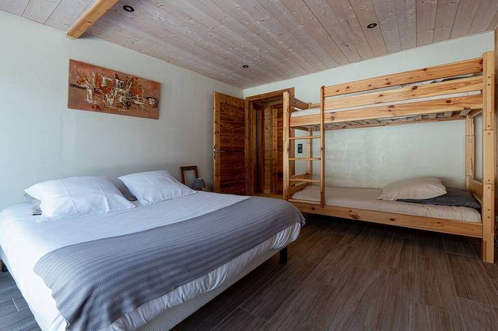 Gîte pour 8 personnes, avec terrasse et jardin à Les Villards-sur-Thônes - 3