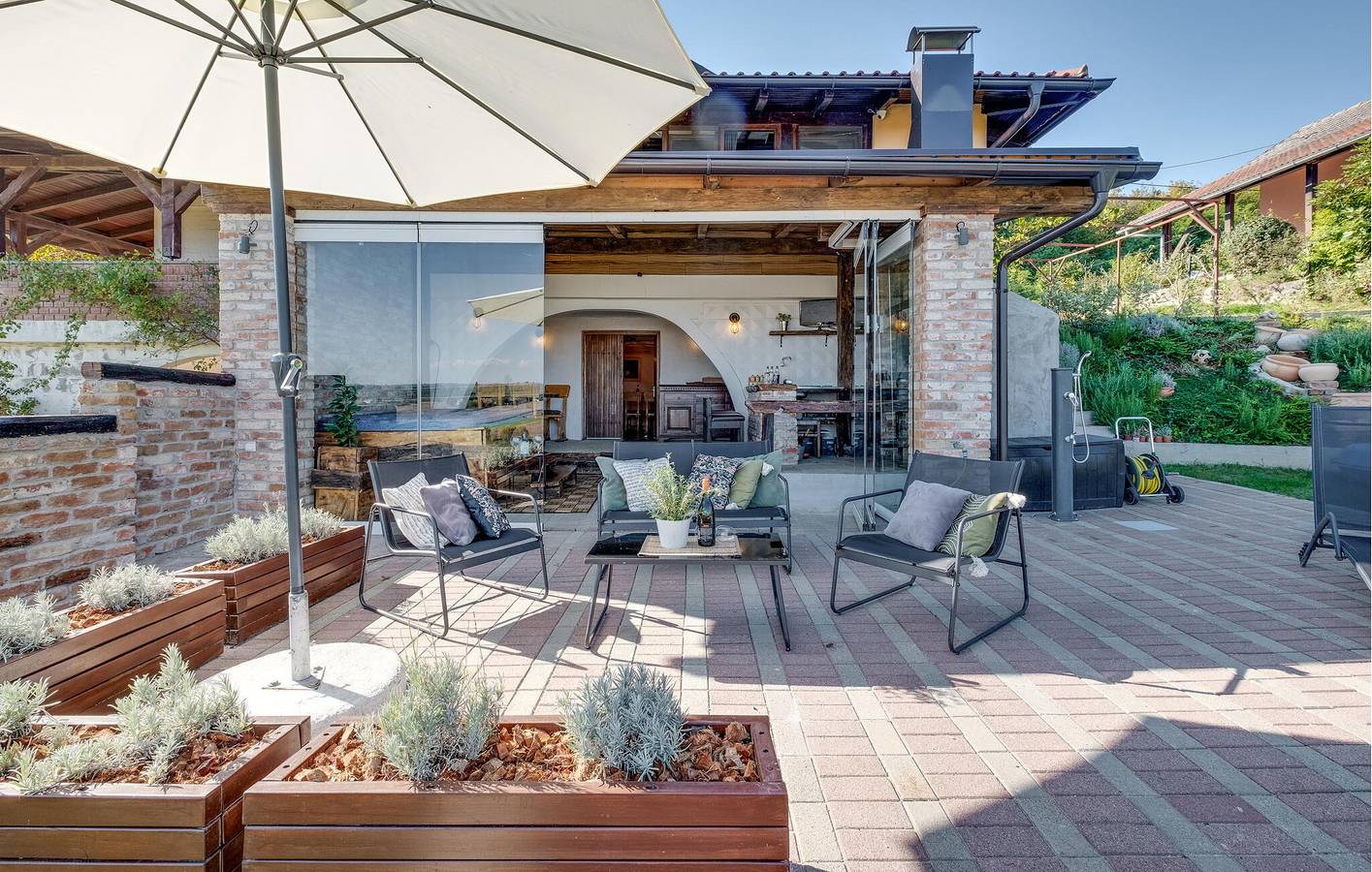 Gemütliche 1-Zimmer-Wohnung mit Pool, Grill, WLAN und Parkplatz in Kapela, Bjelovar-Bilogora