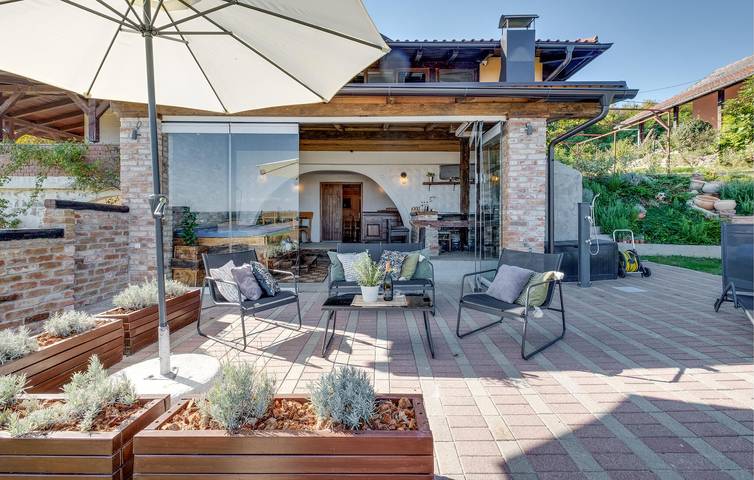 Gemütliche 1-Zimmer-Wohnung mit Pool, Grill, WLAN und Parkplatz in Kapela, Bjelovar-Bilogora