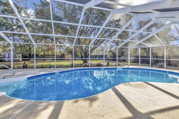 Maison de vacances pour 12 personnes, avec jardin et piscine, animaux acceptés - 1