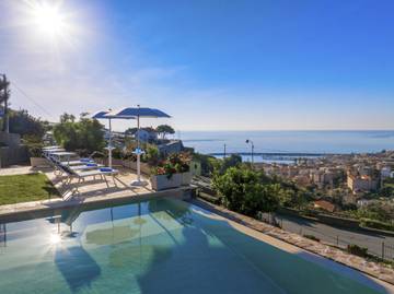 Villa for 8 People in San Remo, Sanremo Municipality, Photo 1