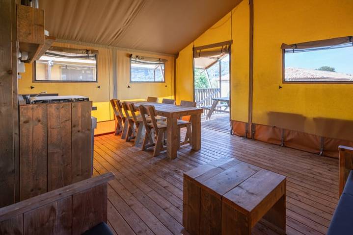 Tente pour 6 personnes, avec vue sur le lac dans le Var - 3