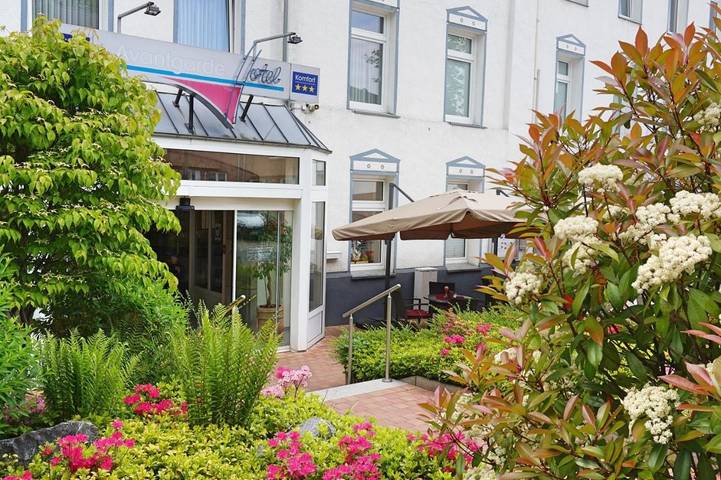 Hotel für 2 Personen, mit Terrasse und Sauna in Hattingen