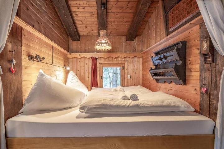 Chalet für 5 Personen, mit Ausblick und Balkon - 1