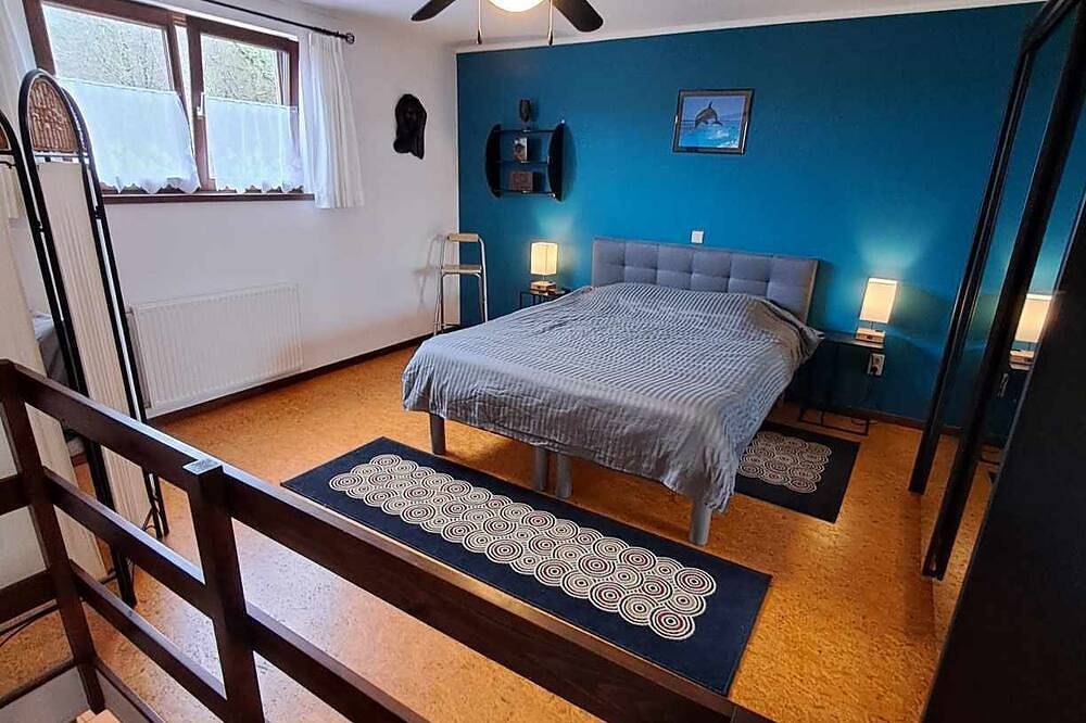 Grande maison avec piscine privée jardin Wifi 140m2 in Luzech, Quercy