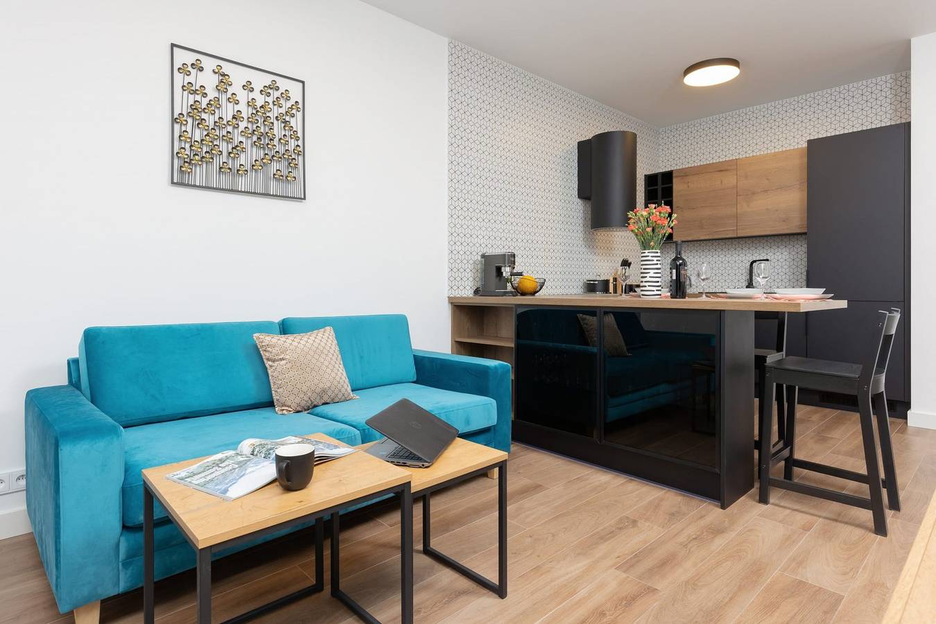 Apartment for 4 People in Warsaw Śródmieście, Warsaw
