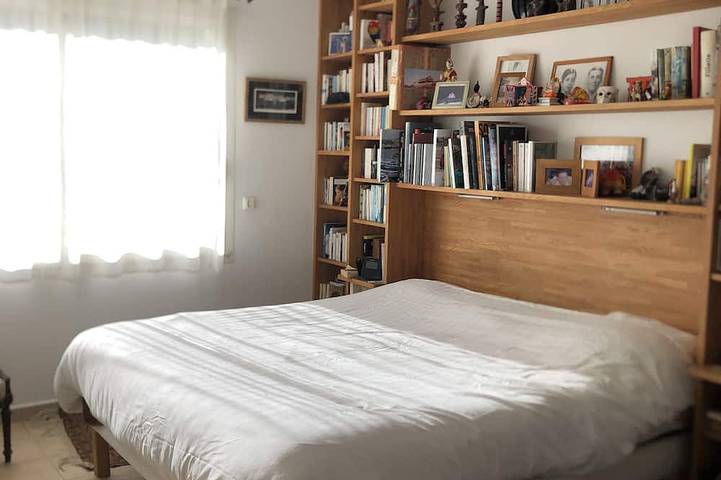 Location de vacances pour 6 personnes, avec terrasse ainsi que piscine et jardin dans La Pointe-Rouge - 2