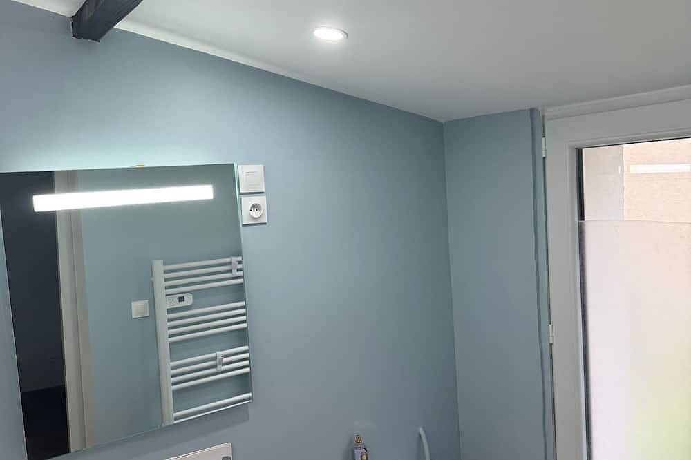 Maisonette \"Tiny House\" avec jardin, légumes frais & piscine #Vichy in Creuzier-le-Vieux, Región de Vichy