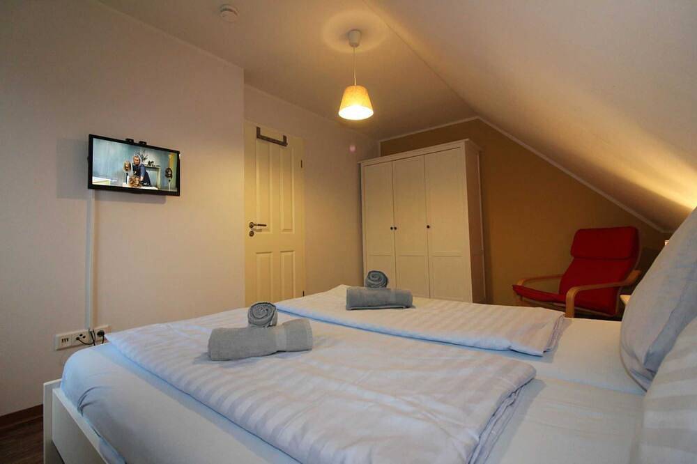 Ganze Wohnung, Rob 20 für 8 Personen, ca. 86 qm, Haustiere, Sauna - Feriendorf Robbenplatte in Burhave, Butjadingen