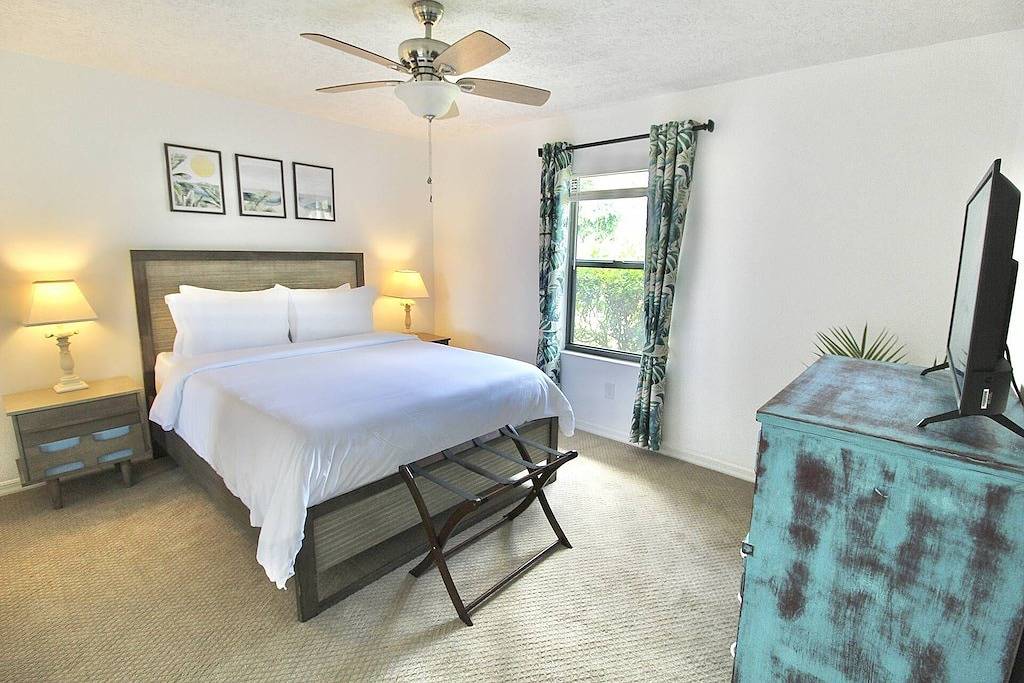 Sandpiper Stay, Bikes and Paddleboards Included in Port St. Lucie, St. Lucie County