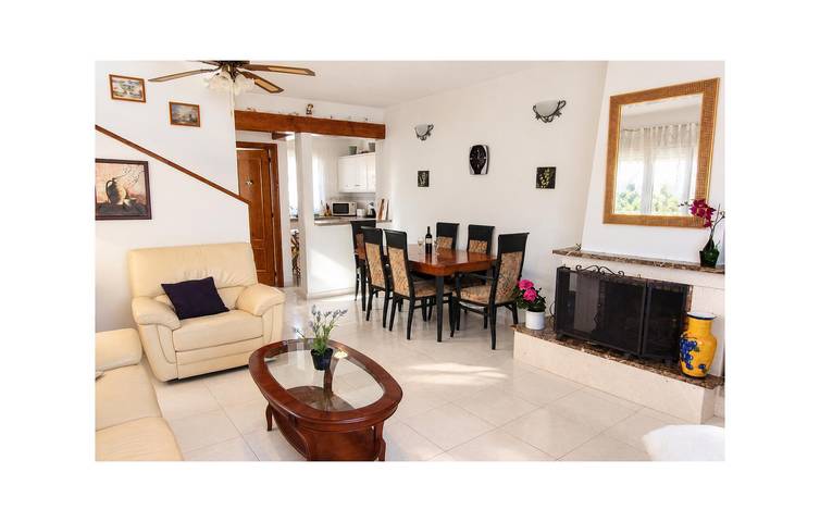 Appartement confortable avec parking, climatisation, terrasse et piscine, à 1 km de la plage in La Zenia, Orihuela
