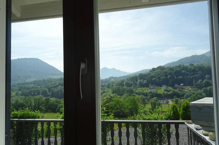 Vacances De Reves A La Montagne in Issor, Béarn