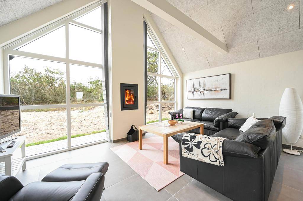 Modern holiday home with 2 bathrooms, whirlpool and sauna in Fjand, Nissum Fjord