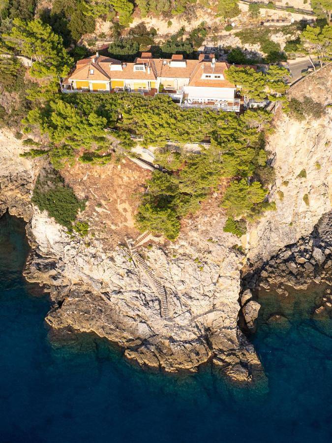 Villa per 8 persone, con panorama e giardino, con animali domestici - 1