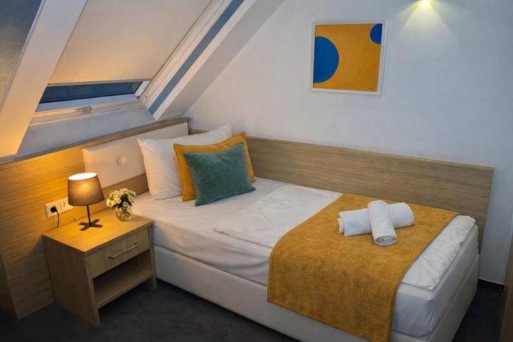 Hôtel pour 2 personnes, avec vue, animaux acceptés à Stuttgart - 2