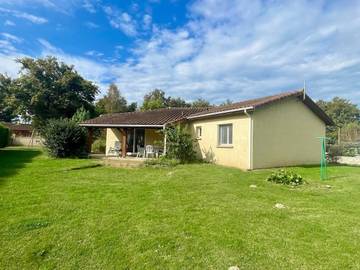 Gîte pour 6 personnes, avec terrasse et jardin dans Boussens