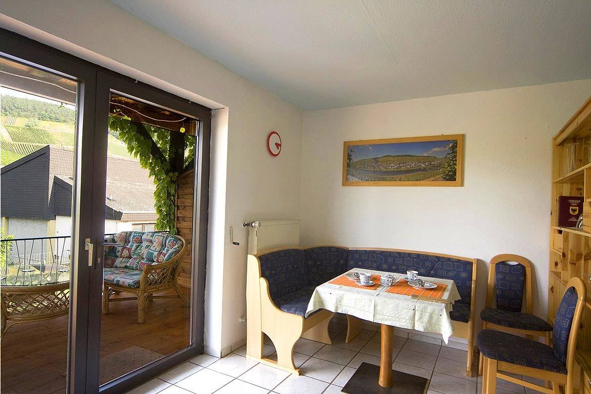 Ganze Ferienwohnung, Appartement/Fewo, Dusche oder Bad, Wc in Reil, Bernkastel-Kues & Umgebung