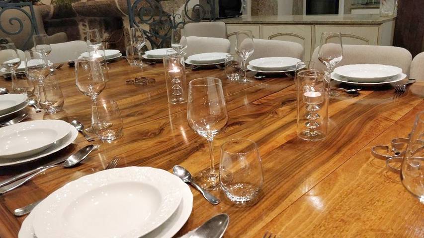 Location de vacances pour 10 personnes, avec jardin ainsi que vue et piscine à Leynhac - 4