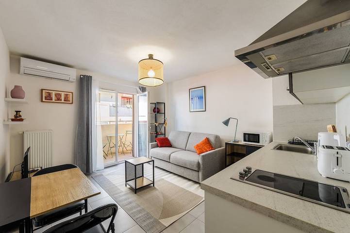 Gîte pour 2 personnes, avec balcon dans Port de Nice