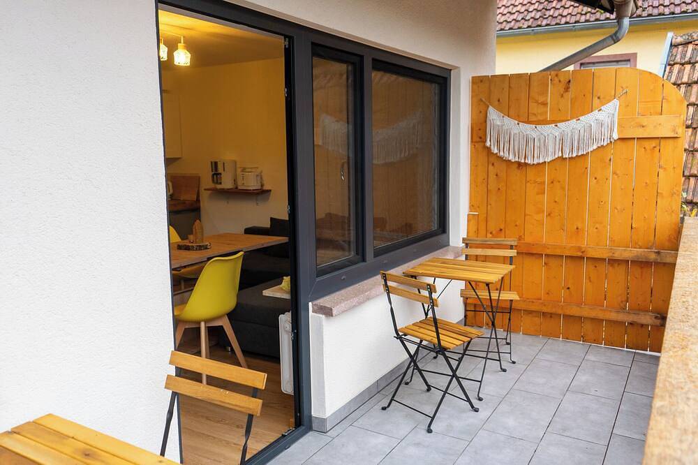 Ganze Wohnung, Gemütliche Ferienwohnung mit großer Spielscheune, ideal für Familien in Kirchzell, Main-Odenwald