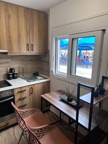 Gîte pour 3 personnes, avec terrasse et vue dans Kyllini
