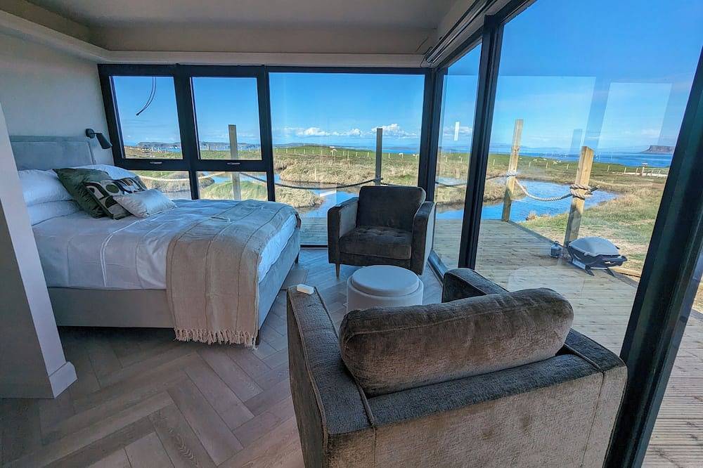 Cliff Top Retreat with Private Hot tub in Grafschaft Antrim