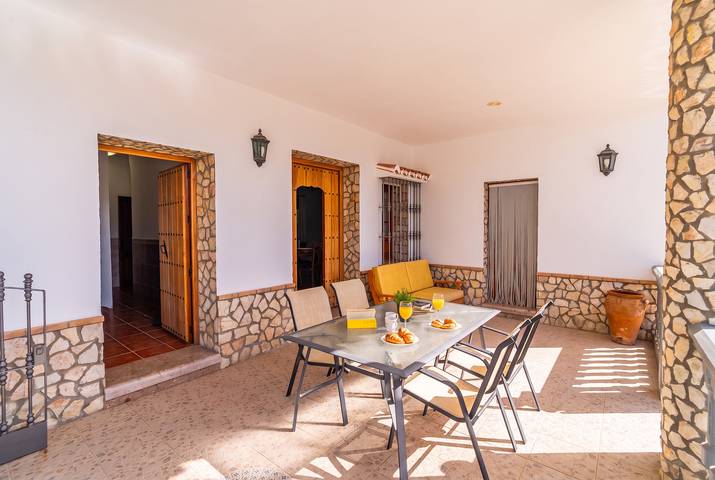Cubo's Casa El Regadio in El Burgo, Sierra de las Nieves