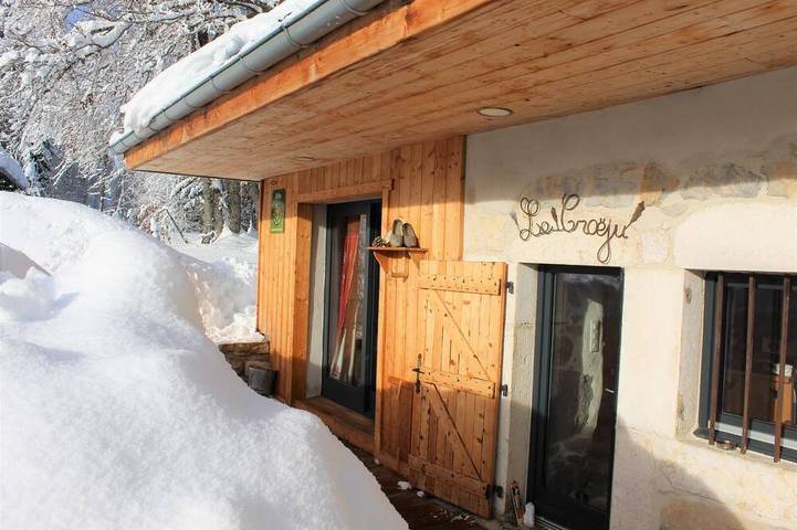 Location de vacances pour 6 personnes, avec terrasse dans La Féclaz