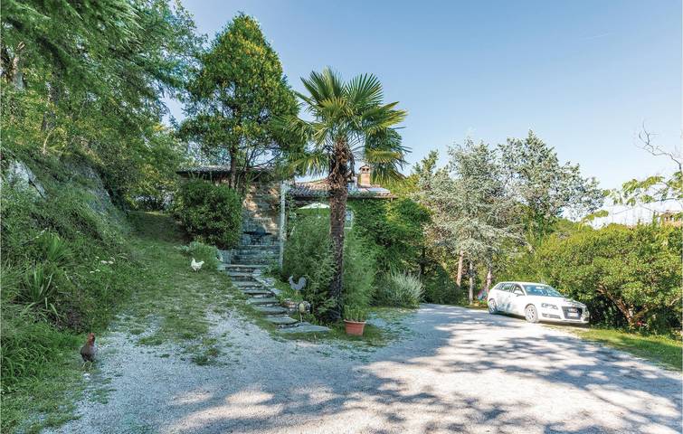 Casa vacanza per 8 persone, con giardino e terrazza nonché piscina, adatto a famiglie con bambini - 1