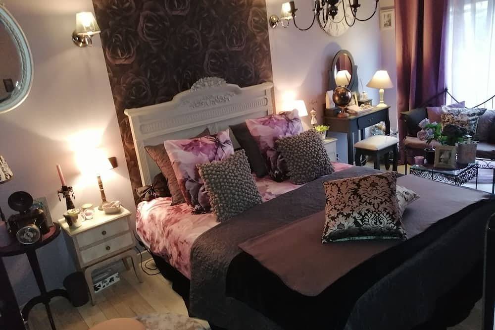 Whole House Bed and Breakfast in Caudan, Côte des Mégalithes