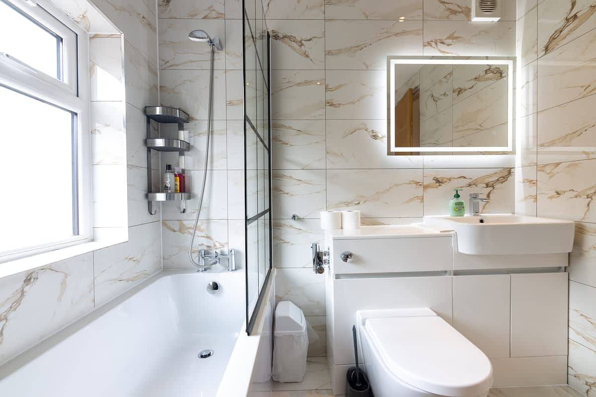 Perfect Booking | Stylish 2 Bed Home In Stockport in Stockport, Greater Manchester