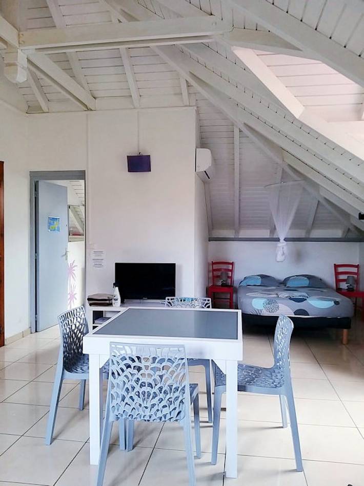 Appartement de vacances pour 4 personnes, avec jardin