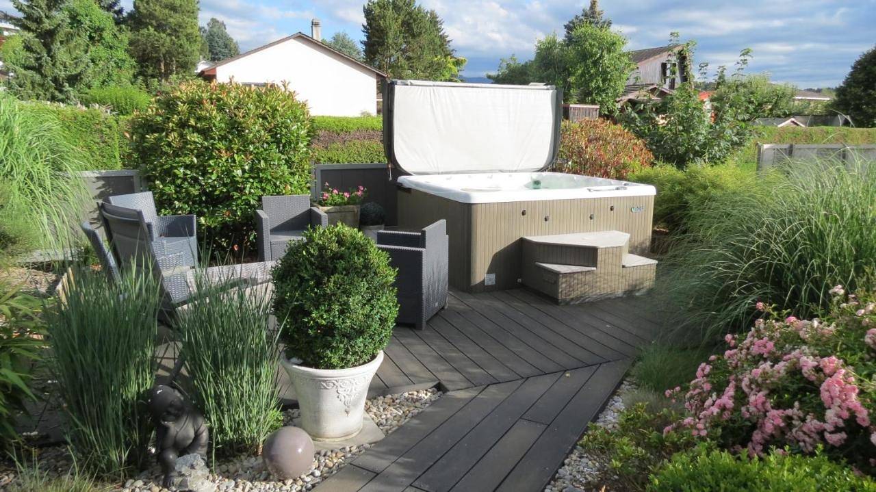 Chambre d’hôte pour 2 personnes avec jardin in Marly (Fribourg), Canton de Fribourg