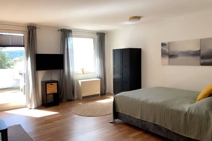 Ferienwohnung für 3 Personen, mit Terrasse und Pool in Sundern - 2