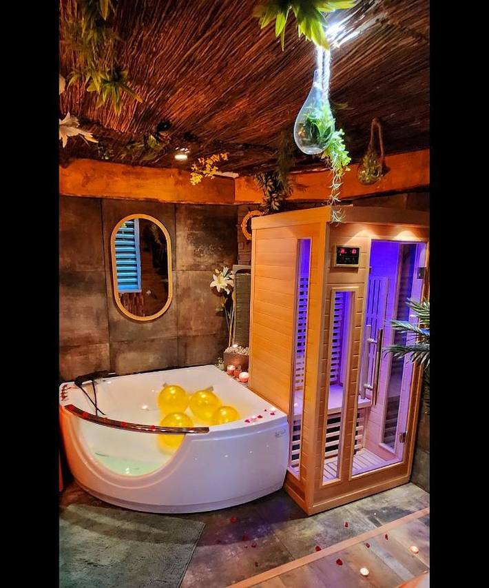 Gîte pour 2 personnes, avec jacuzzi et sauna à Condé-Sainte-Libiaire - 3