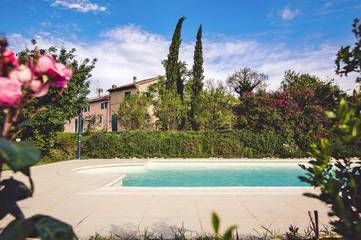 Gîte pour 8 personnes, avec jardin et piscine à Corinaldo