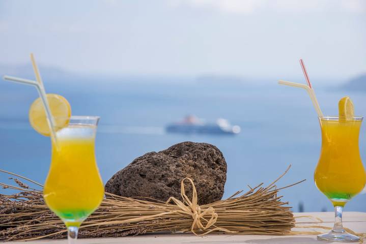 Wonderful Santorini Villa | Villa Narain | 1 Bedroom | Breathtaking Caldera Views in Oia, Santorin
