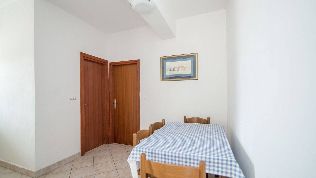 Ganze Ferienwohnung, Ferienwohnung für 4 Personen (35 m²) in Selca in Selca, Povlija, Selca und Sumartin