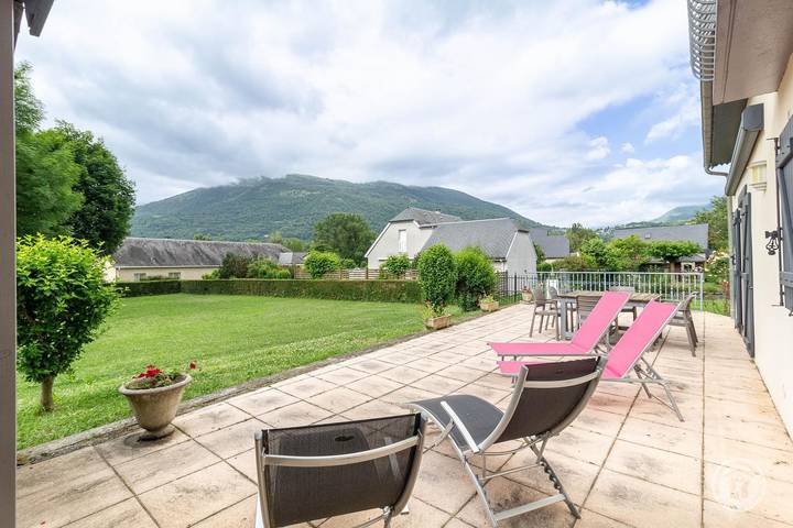 Gîte pour 8 personnes, avec jardin et terrasse à Préchac - 3