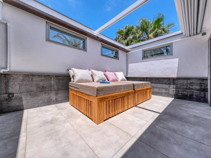 Villa for 4 people, with balcony in Costa Teguise