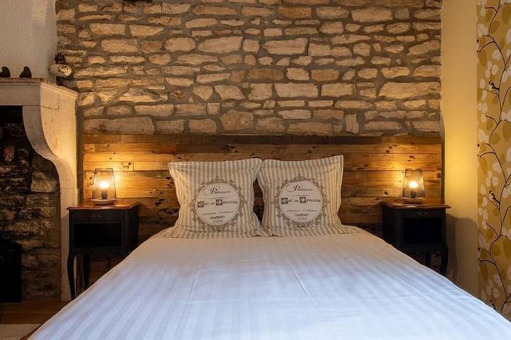 Location de vacances pour 5 personnes, avec jardin à Ozenay - 3