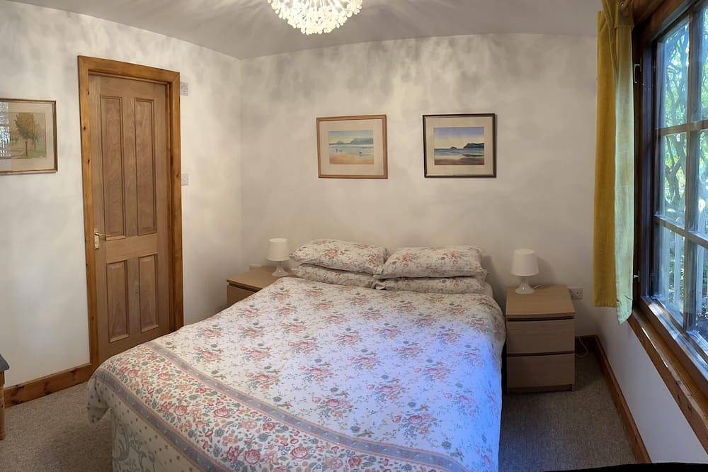 Karelia - Luxury Finnish Log Cabin w/Hot-tub in St. Leonards and St. Ives, Dorset