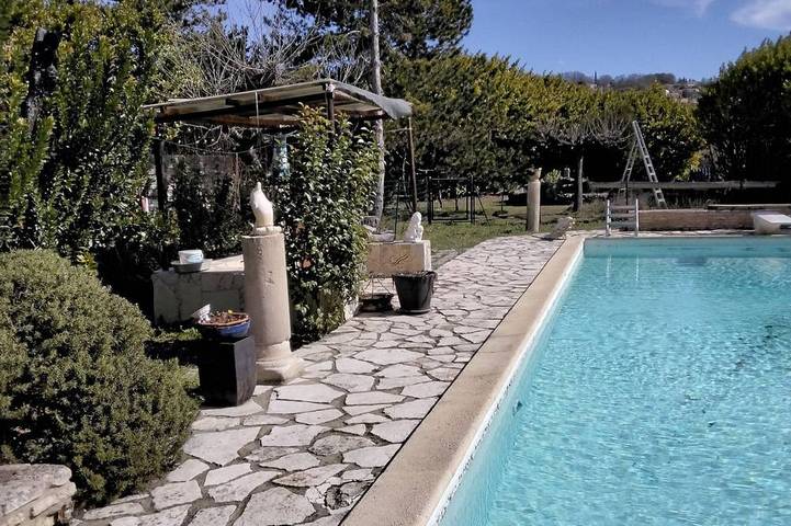 Location de vacances pour 4 personnes à Barjac