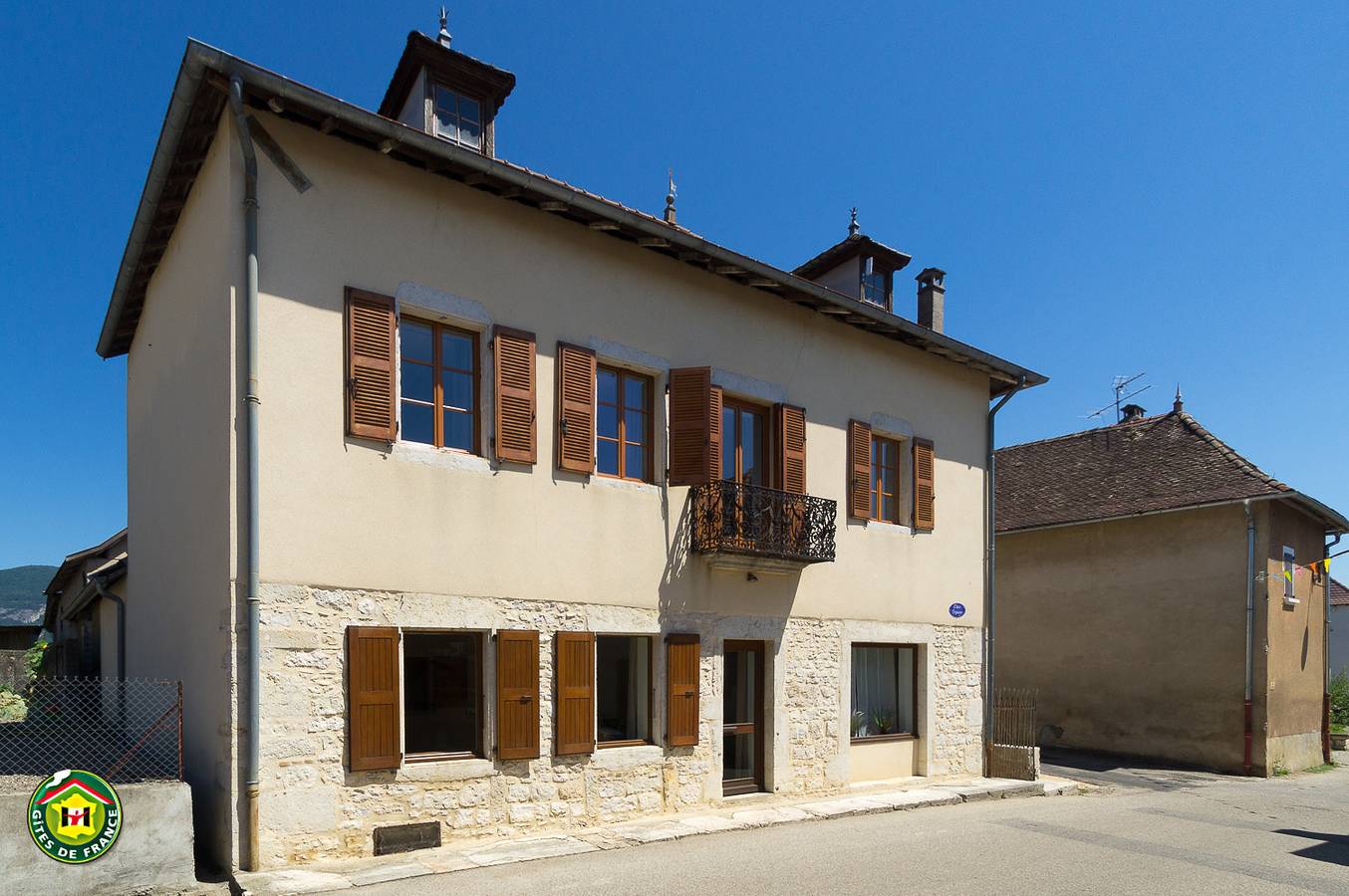 Chez l'épicier in Brangues, Région de La Tour-du-Pin