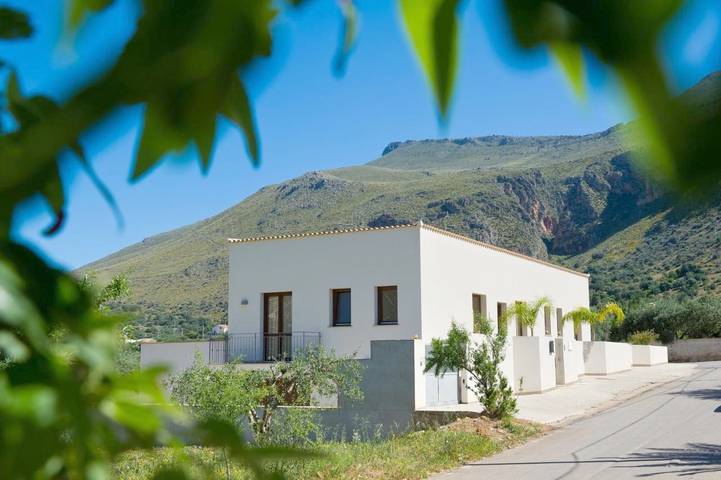 B&b per 4 persone, con giardino e panorama a Castelluzzo