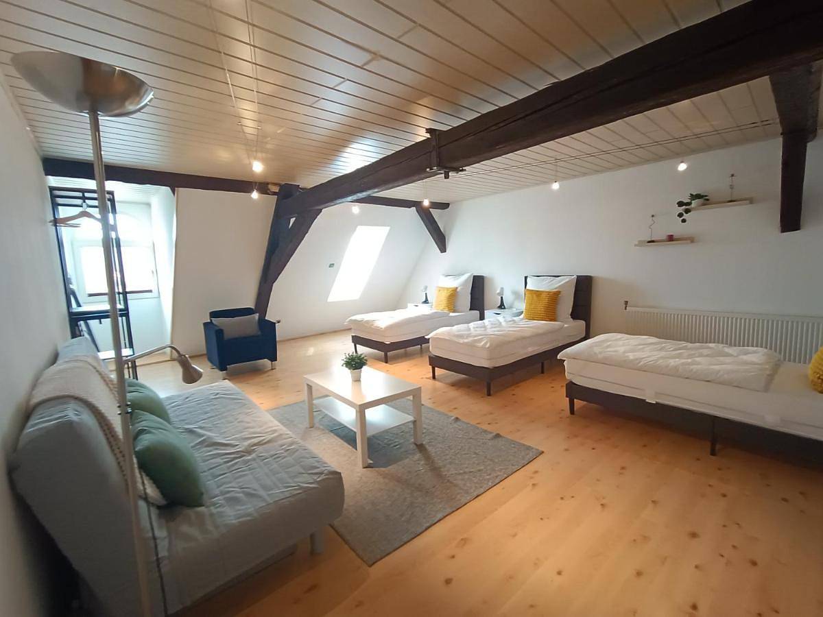 Ganze Wohnung, Two-Bedroom Apartment in Altdorf bei Nürnberg, Frankenalb