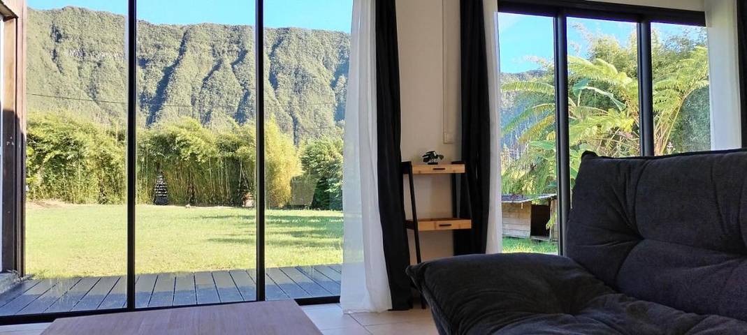 Appartement de vacances pour 6 personnes, avec vue et jardin