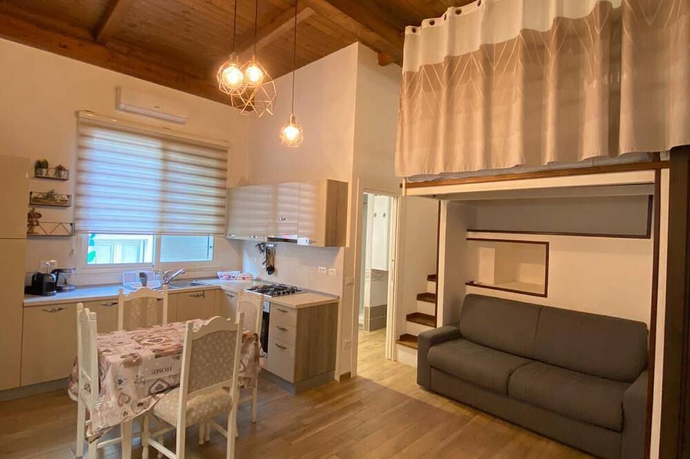 Apartamento entero, From Sepideh in Porto Salvo (Latina), Provincia de Latina